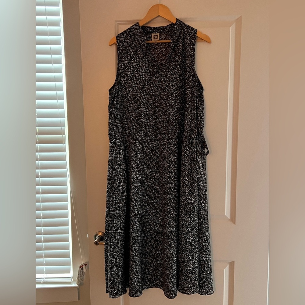 Anne Klein Size 12 Cinch Waist Dress